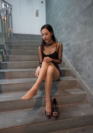 从天而降的女子