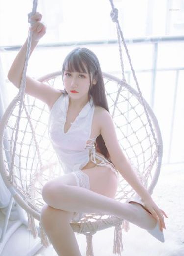 女大学生的沙龙室在线观看