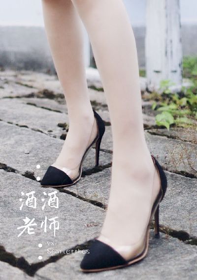 奇怪的夜晚恐怖丧尸电影