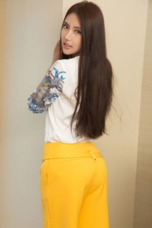人妖干美女