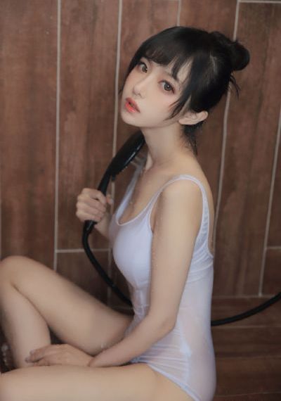 女老师在线看