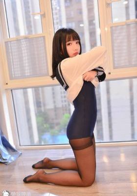 扒掉乳罩虐胸打胸吸奶动漫